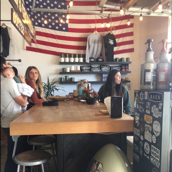 Meet your Posher - Picture 5 of 5